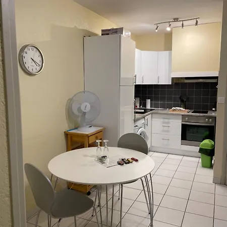 Situe A Proximite Des Thermes 44 Apartment
