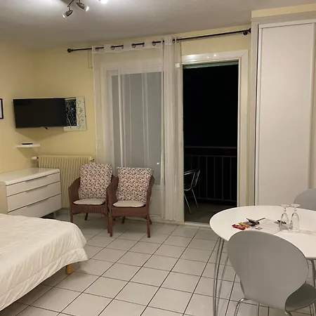Situe A Proximite Des Thermes 44 Appartement